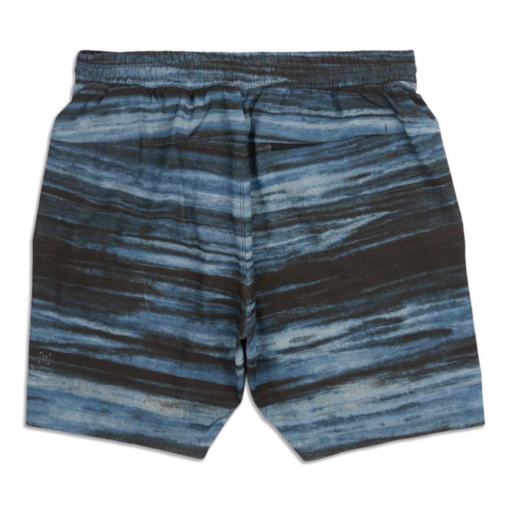 Lululemon Mens Large Channel Cross Short